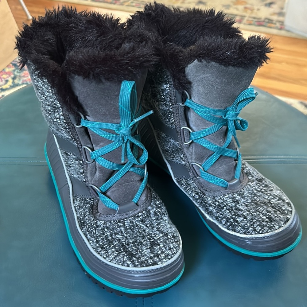 Sorel Boots 8.5